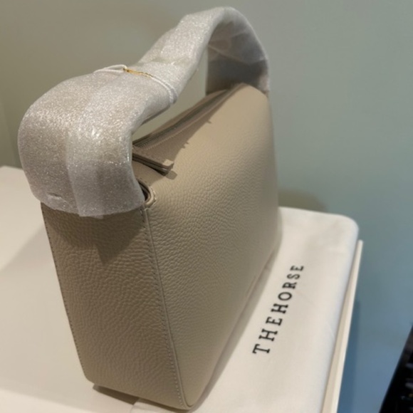 The Horse Mae Bag in Oat -NWT - Picture 3 of 5